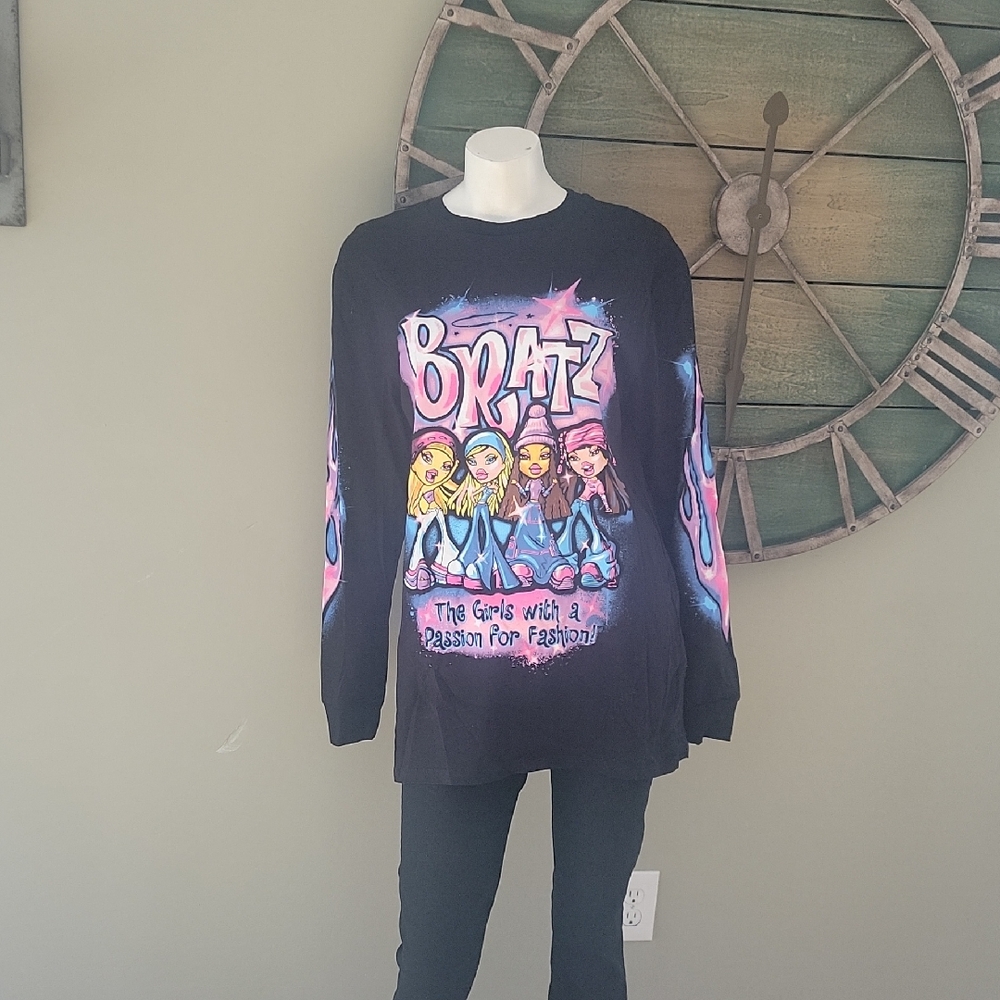 Bratz × Dolls Kill Airbrushed Bratz Crew Long Sleeve Cotton Tee Shirt